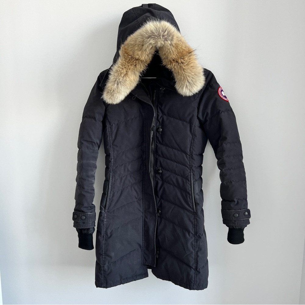 Women’s Canada Goose Navy Jacket, Size Small.